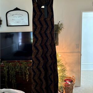 Wow House of Harlow 1960 Sleeveless Black and Brown Palm-Print Knit Maxi Dress